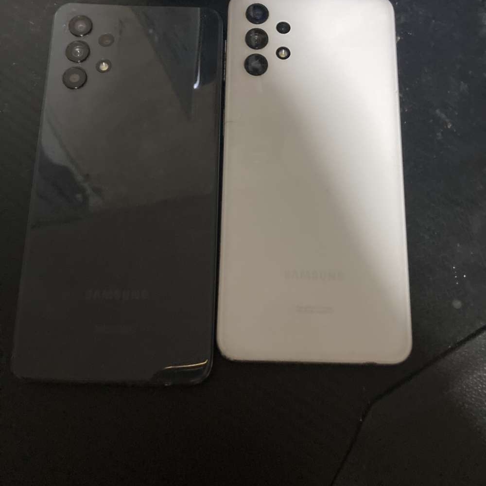 Samsung Cell Phones - Black and White